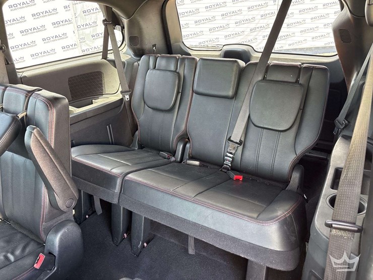 2019-dodge-grand-caravan-image-19