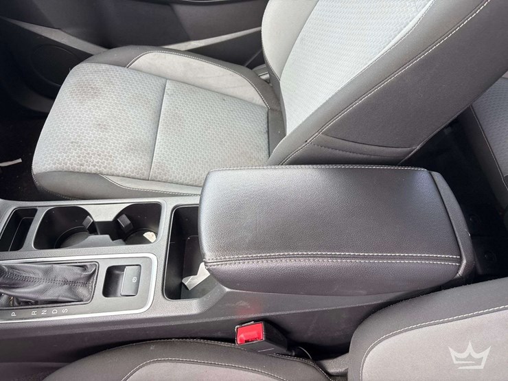 2017-ford-escape-image-22