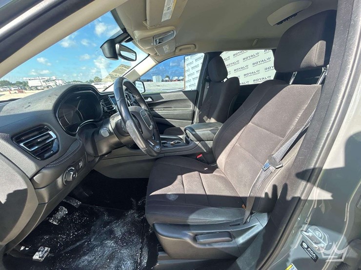 2021-dodge-durango-image-13