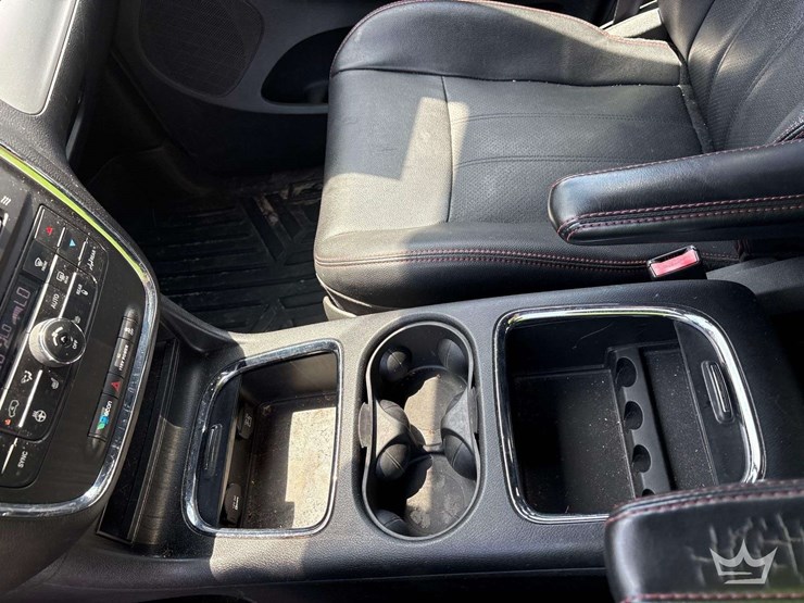 2019-dodge-grand-caravan-image-16