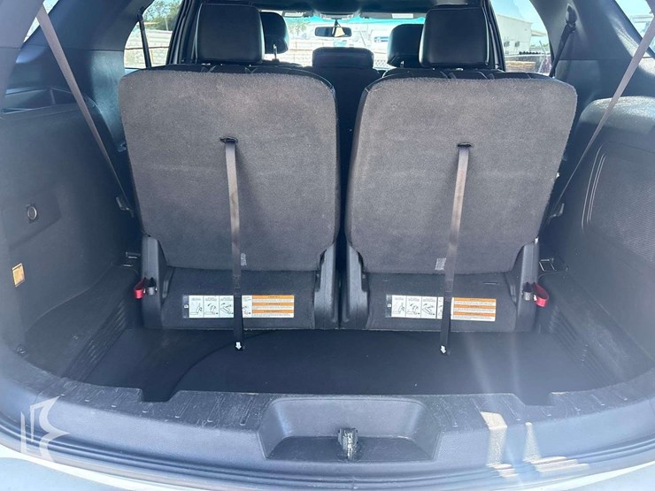 2014-ford-explorer-image-23