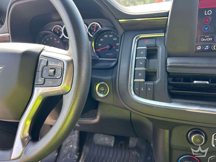 2023-chevrolet-tahoe-image-15