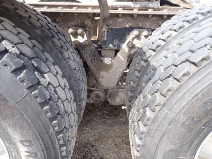 2016-kenworth-t880-image-49