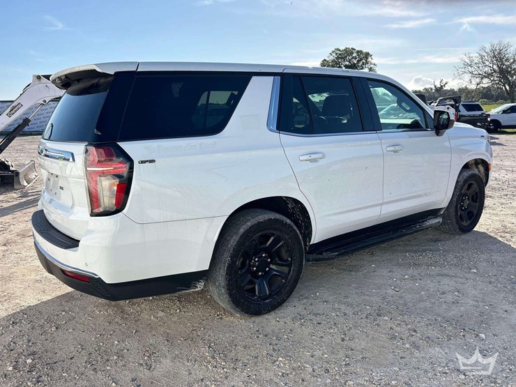 2022-chevrolet-tahoe-image-3