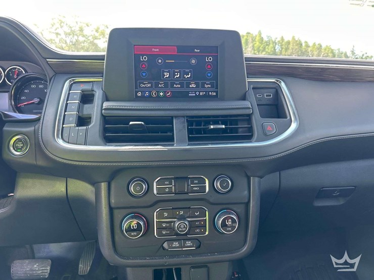 2023-chevrolet-tahoe-image-17