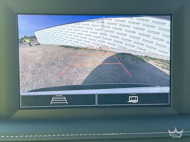 2022-chevrolet-tahoe-image-18