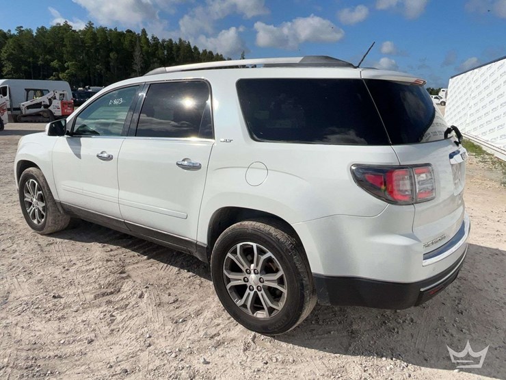 2014-gmc-acadia-image-4