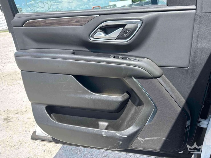 2022-chevrolet-tahoe-image-16