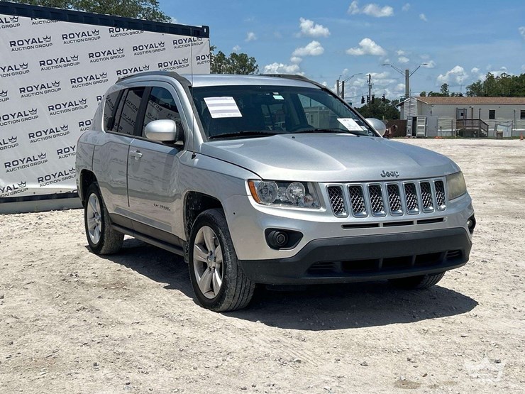 2014-jeep-compass-image-2