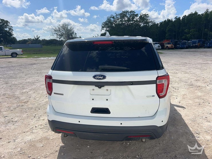 2017-ford-explorer-image-20