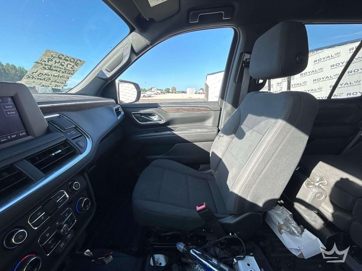 2022-chevrolet-tahoe-image-19