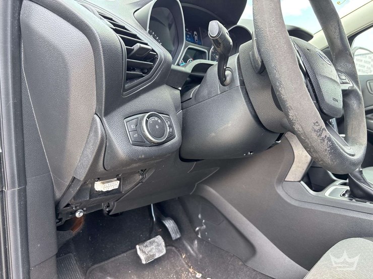 2017-ford-escape-image-14