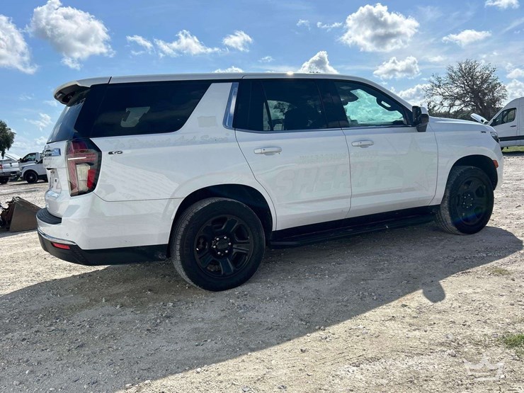 2023-chevrolet-tahoe-image-3