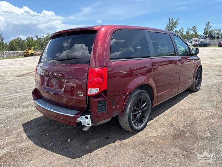 2019-dodge-grand-caravan-image-3