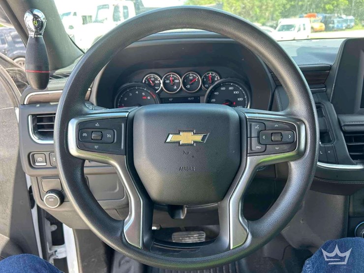 2022-chevrolet-tahoe-image-18