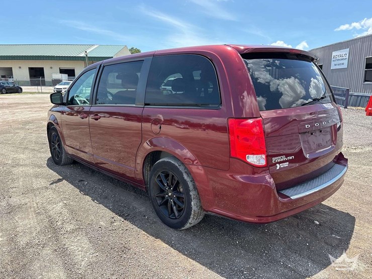 2019-dodge-grand-caravan-image-4
