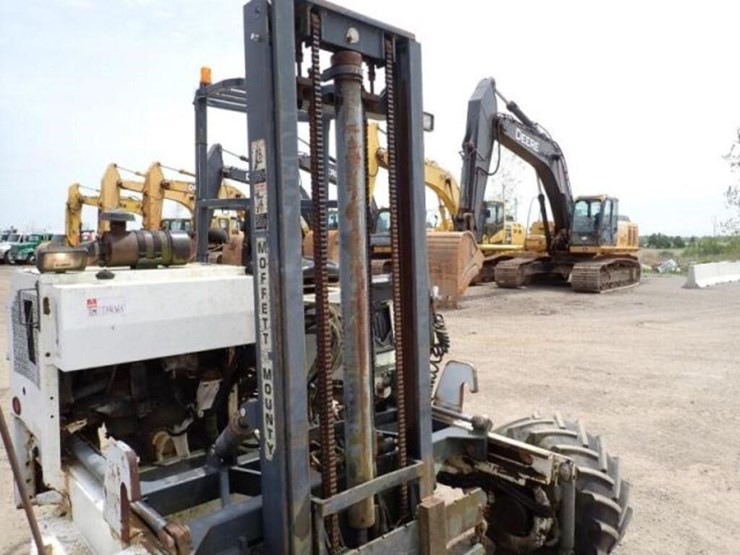2001-moffett-m5000-image-25