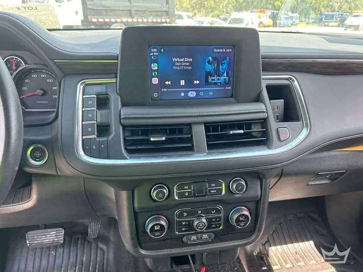 2022-chevrolet-tahoe-image-22