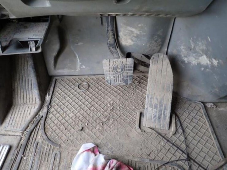 2016-kenworth-t880-image-17