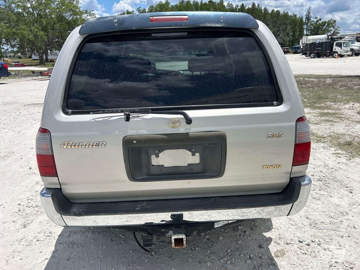 2000-toyota-4-runner-image-28