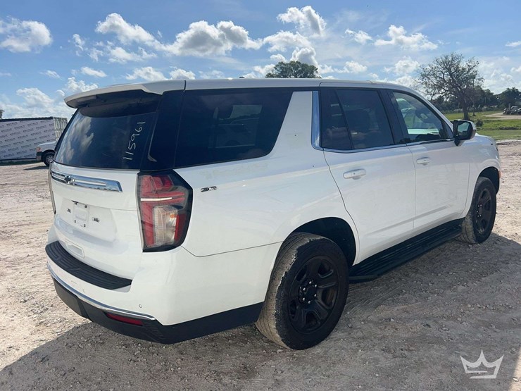 2022-chevrolet-tahoe-image-3