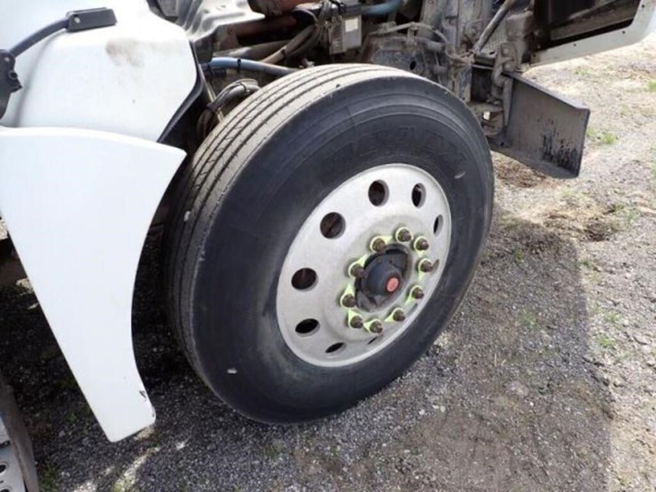 2016-kenworth-t880-image-38