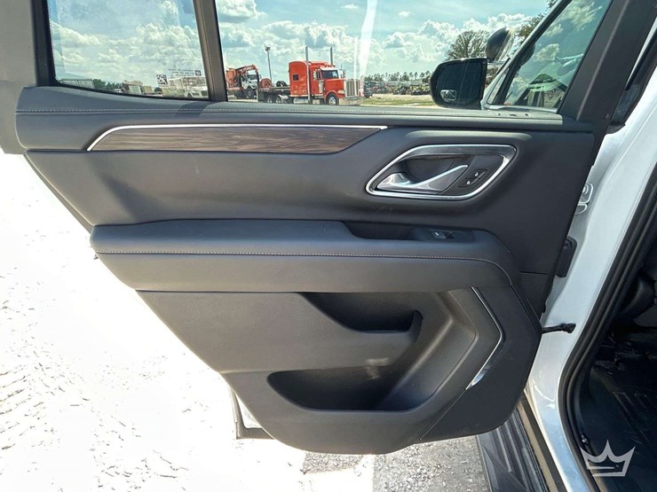 2023-chevrolet-tahoe-image-20