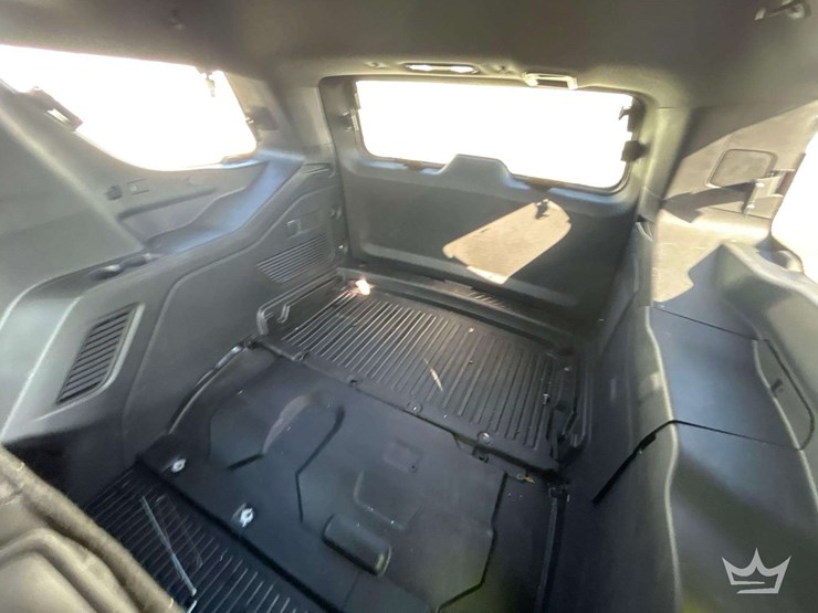2022-chevrolet-tahoe-image-23