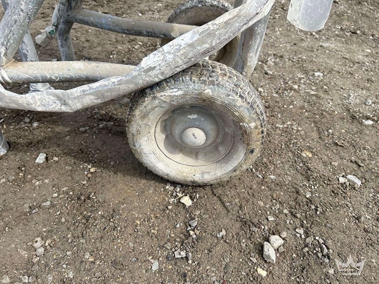 2016-paint-sprayer-impact-440-image-9