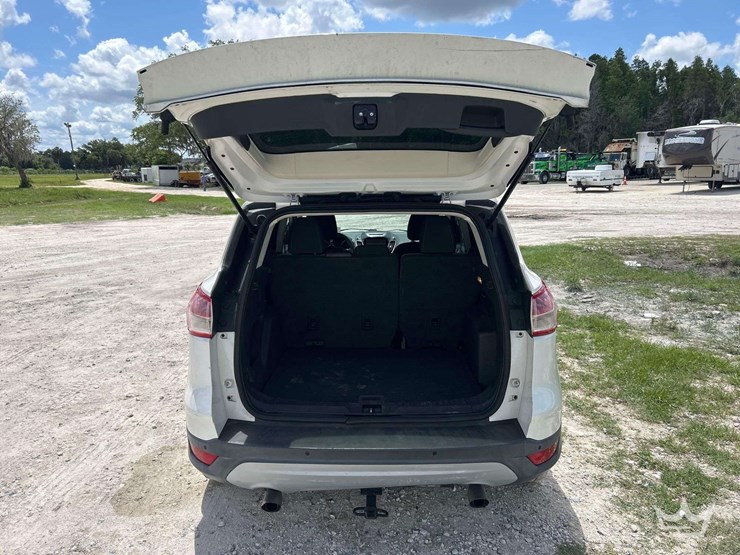 2014-ford-escape-image-18