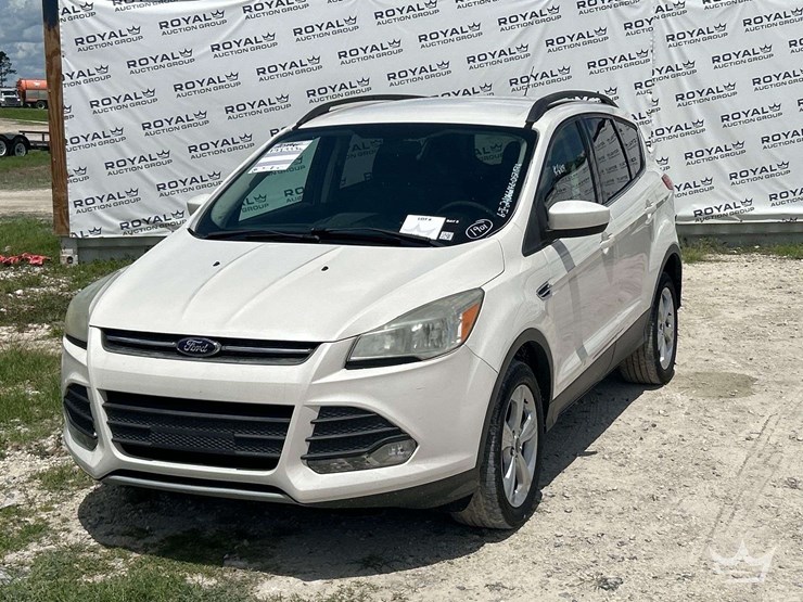 2014-ford-escape-image-1