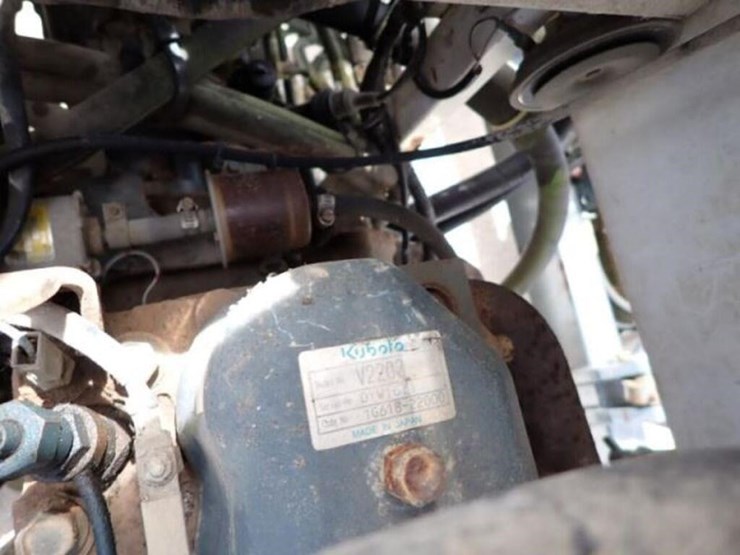 2001-moffett-m5000-image-37