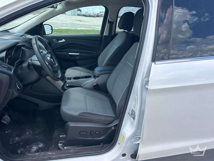 2014-ford-escape-image-12