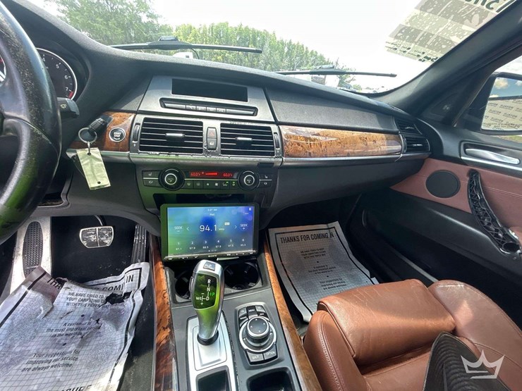 2013-bmw-x5-image-17