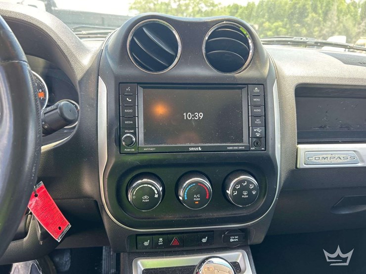 2014-jeep-compass-image-14