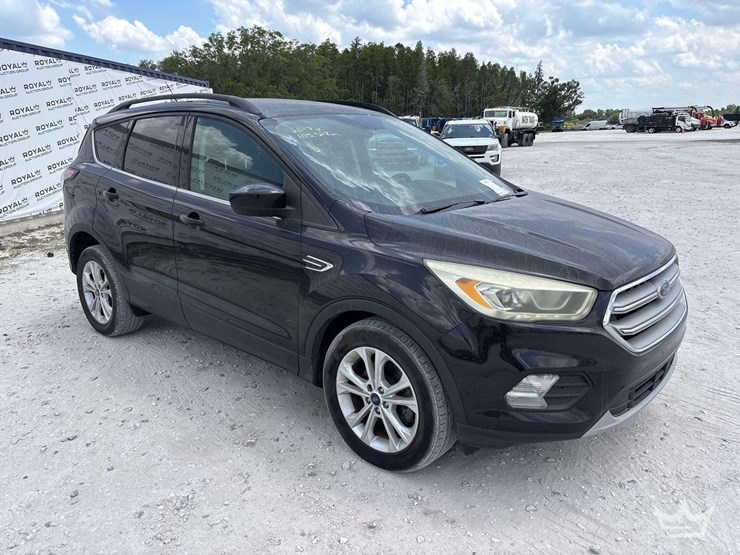 2017-ford-escape-image-2