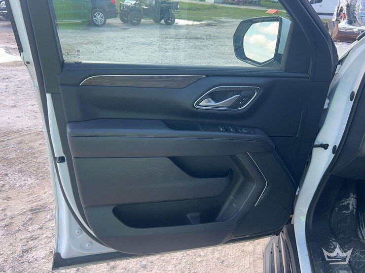 2022-chevrolet-tahoe-image-14