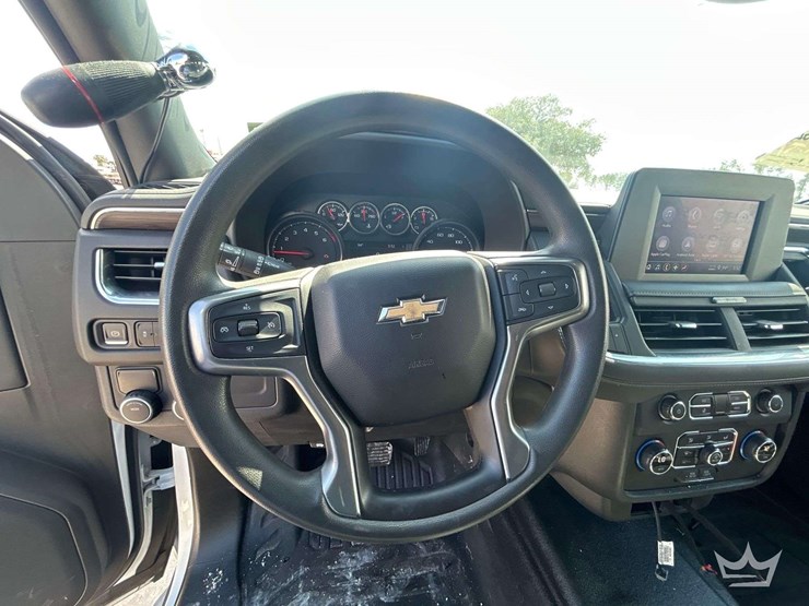 2023-chevrolet-tahoe-image-13