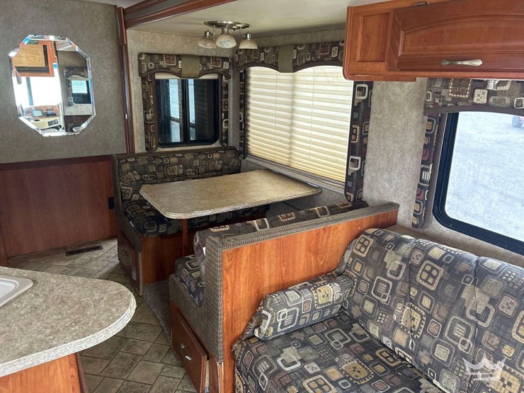 2007-ford-f53-landau-3645ds-36ft.-class-a-motorhome-image-10