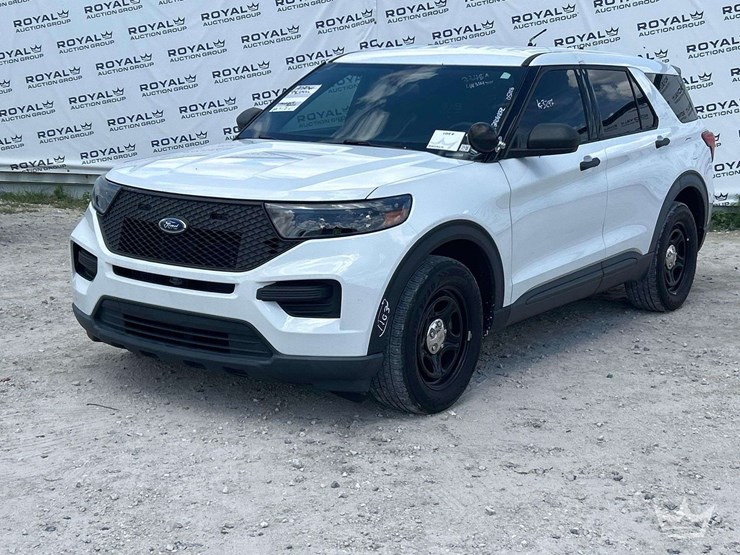 2020-ford-explorer-image-1