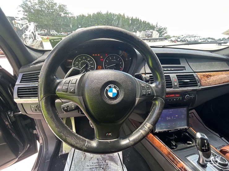 2013-bmw-x5-image-13