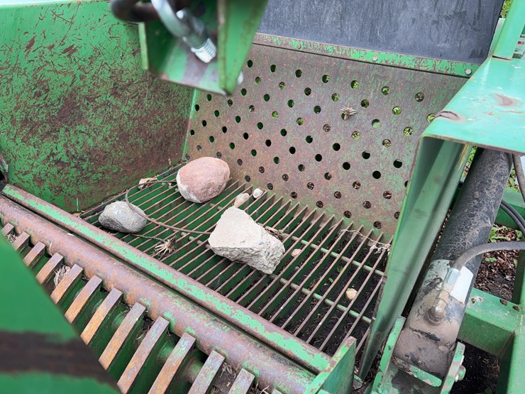 summers-rock-picker-image-7