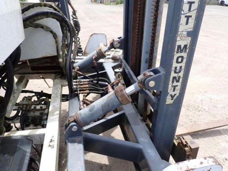 2001-moffett-m5000-image-26