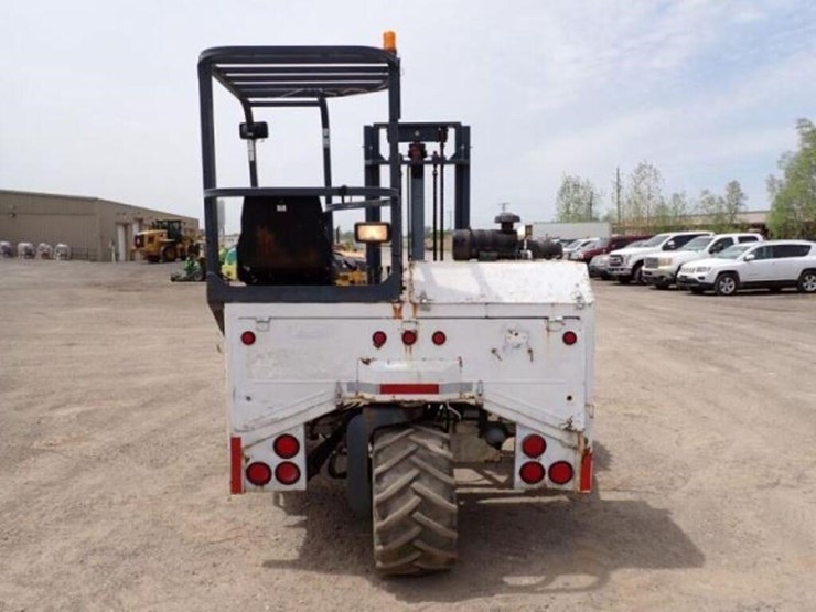 2001-moffett-m5000-image-6
