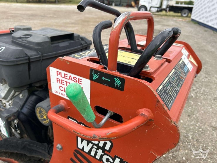 ditch-witch-c16x-image-11