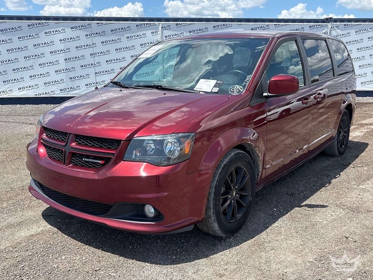 2019-dodge-grand-caravan-image-1