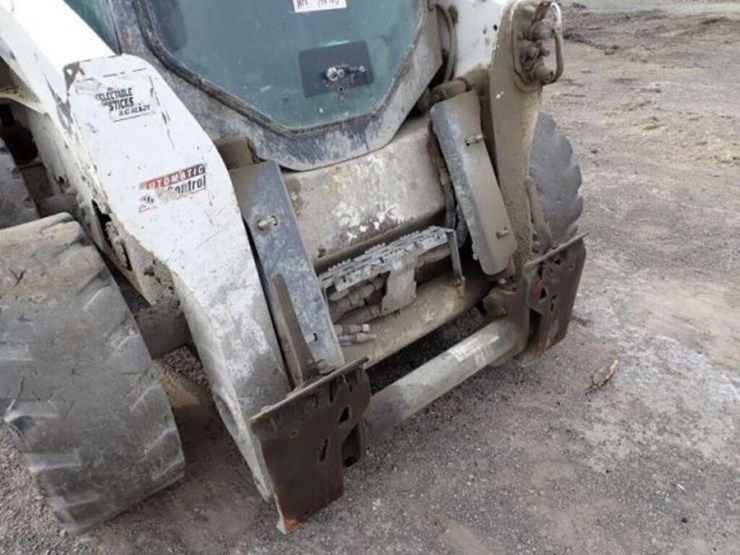2021-bobcat-s740-image-25