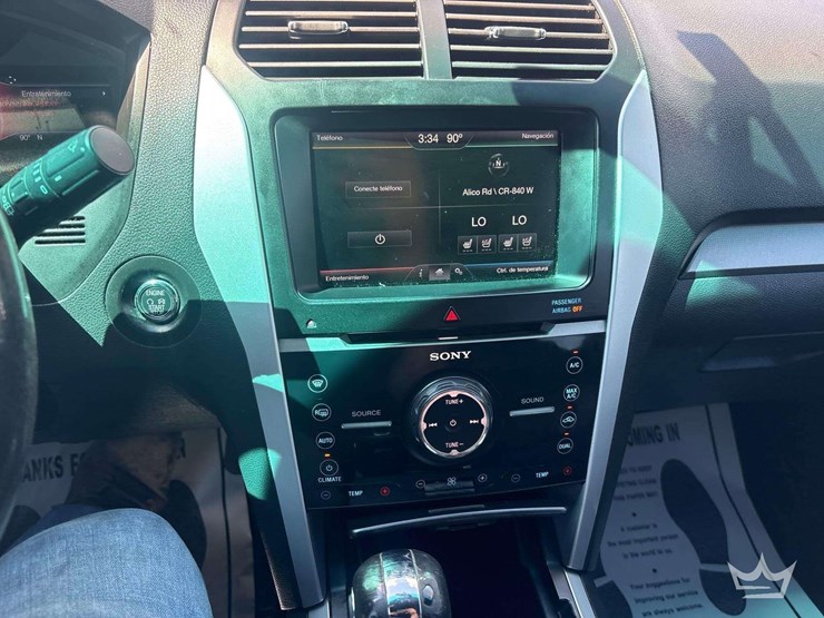 2014-ford-explorer-image-15
