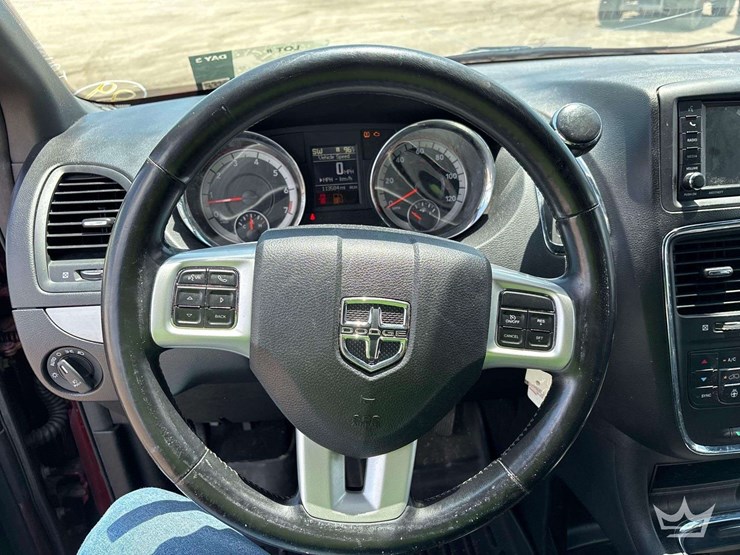2019-dodge-grand-caravan-image-13