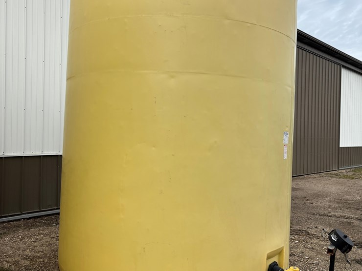 poly-tank-image-3